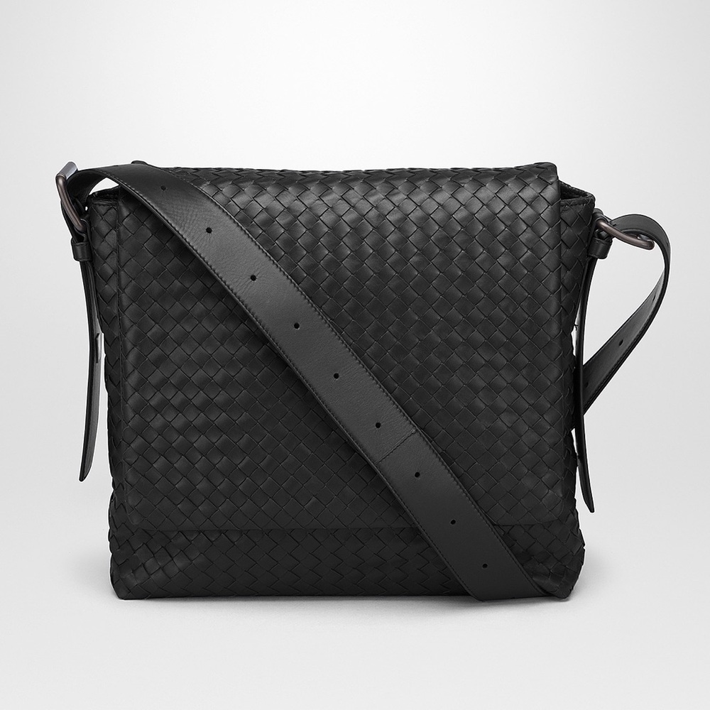 Bottega Veneta Black Intrecciato Woven Leather Messenger Crossbody Bag